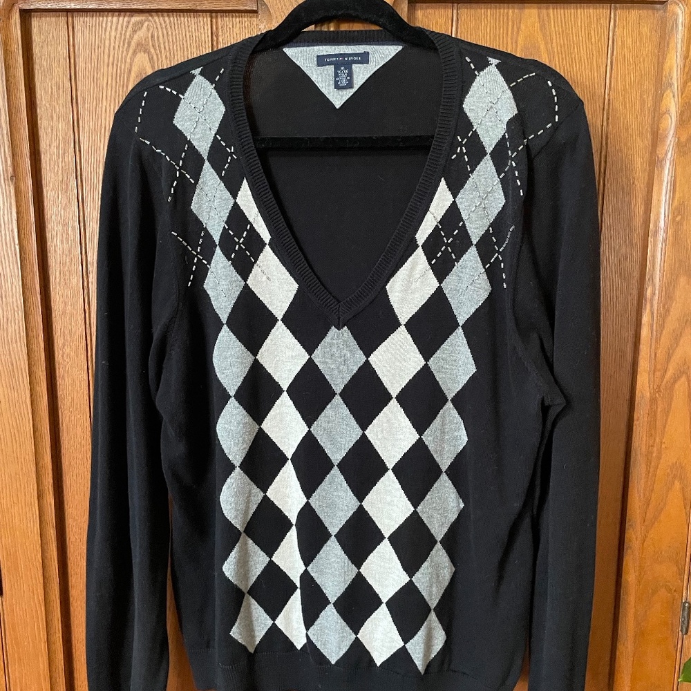 Tommy Hilfiger V-neck sweater/embellished